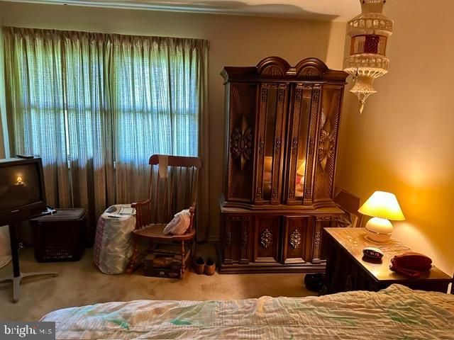 19 PENNINGTON RD, East Windsor, NJ 08520