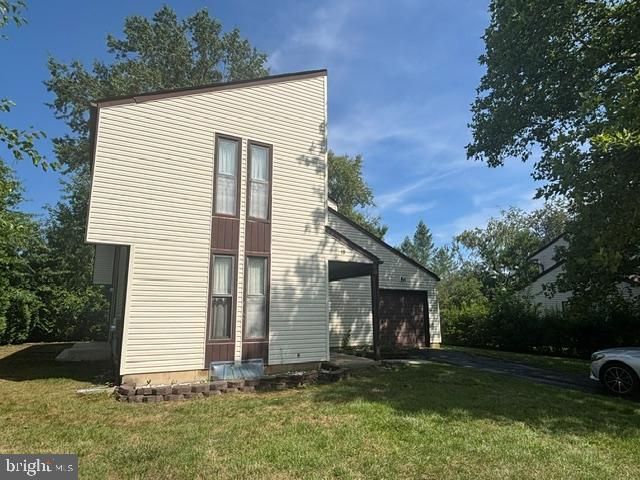 19 PENNINGTON RD, East Windsor, NJ 08520