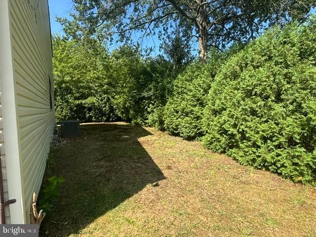 19 PENNINGTON RD, East Windsor, NJ 08520