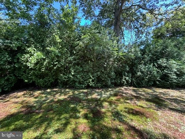 19 PENNINGTON RD, East Windsor, NJ 08520
