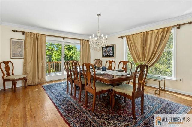 60 Evergreen Lane, Watchung, NJ 07069