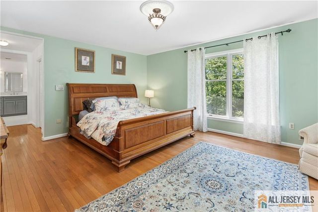 60 Evergreen Lane, Watchung, NJ 07069