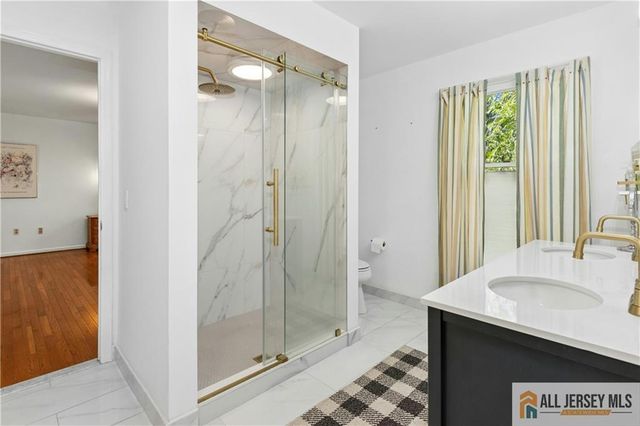60 Evergreen Lane, Watchung, NJ 07069