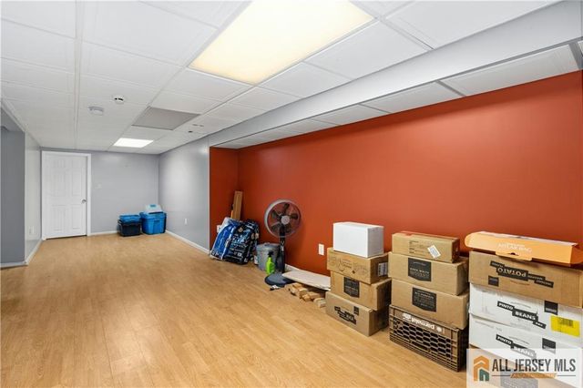 60 Evergreen Lane, Watchung, NJ 07069
