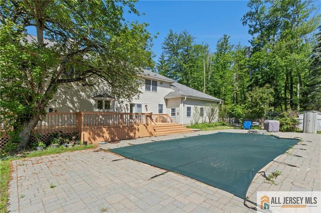 60 Evergreen Lane, Watchung, NJ 07069