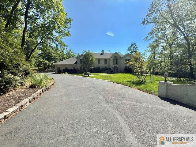 60 Evergreen Lane, Watchung, NJ 07069