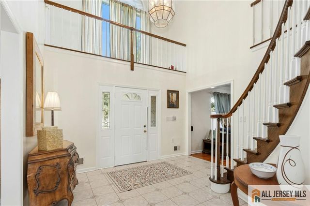 60 Evergreen Lane, Watchung, NJ 07069