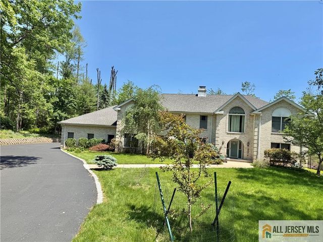 60 Evergreen Lane, Watchung, NJ 07069