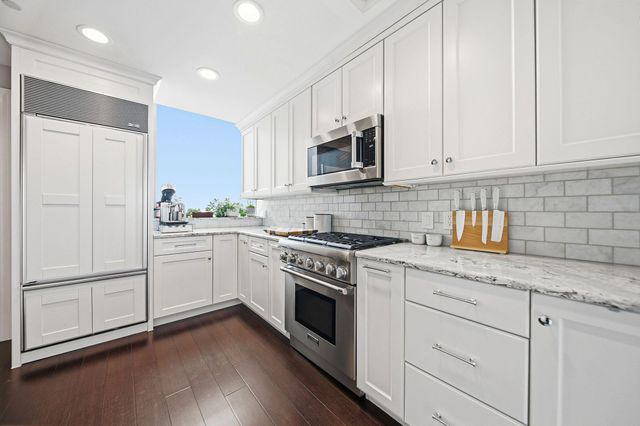 1 Miranova Place, 1610, Columbus, OH 43215