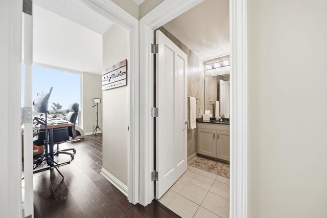 1 Miranova Place, 1610, Columbus, OH 43215