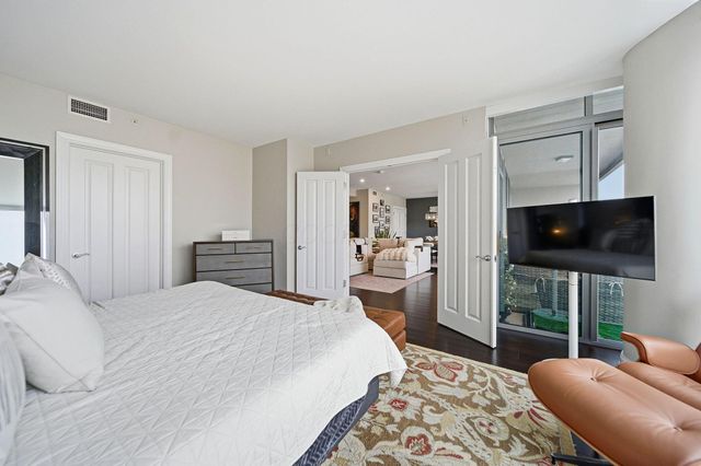 1 Miranova Place, 1610, Columbus, OH 43215