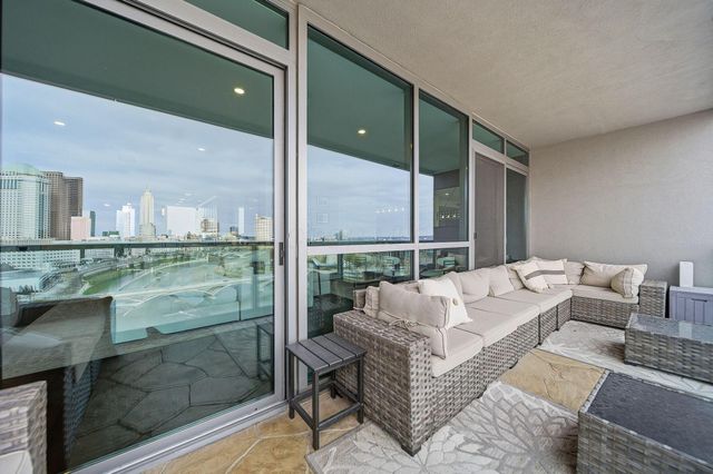 1 Miranova Place, 1610, Columbus, OH 43215