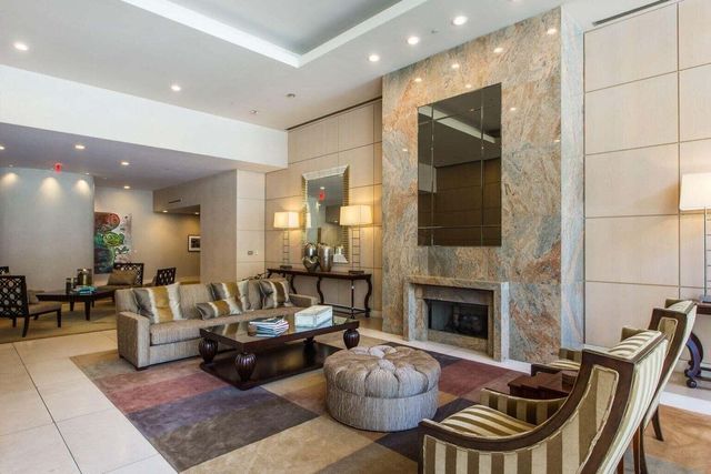 1 Miranova Place, 1610, Columbus, OH 43215