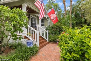 494 Chatham CIR, Naples, FL 34110