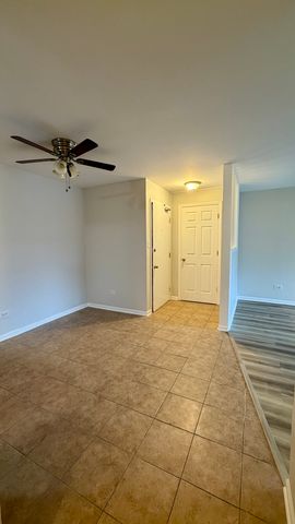 720 Hill Drive 304, Hoffman Estates, IL 60192