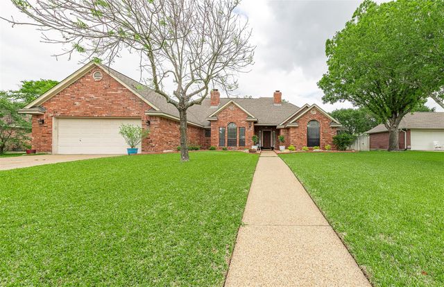 2905 Aztec Court, College Station, TX 77845