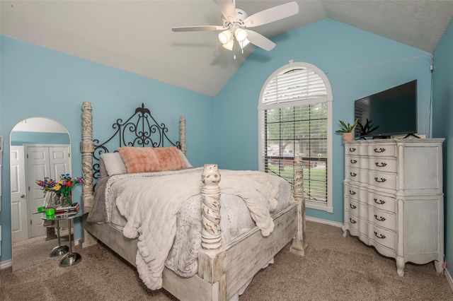 2905 Aztec Court, College Station, TX 77845