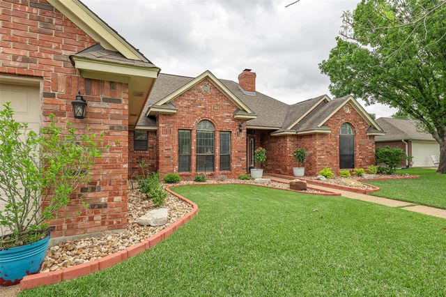 2905 Aztec Court, College Station, TX 77845