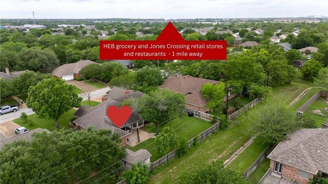 2905 Aztec Court, College Station, TX 77845