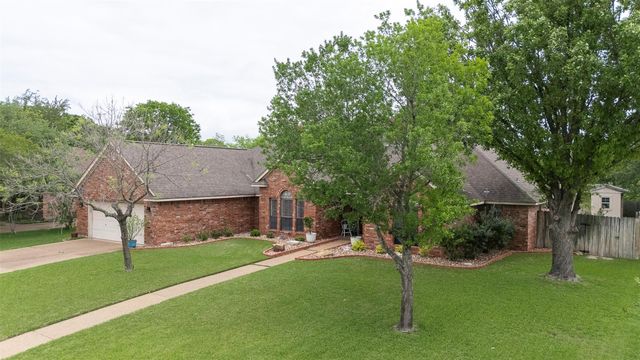 2905 Aztec Court, College Station, TX 77845