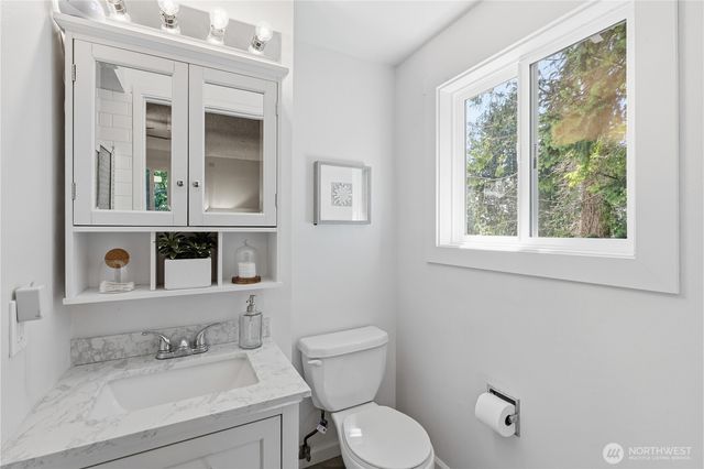 17405 18th Avenue W, Lynnwood, WA 98037