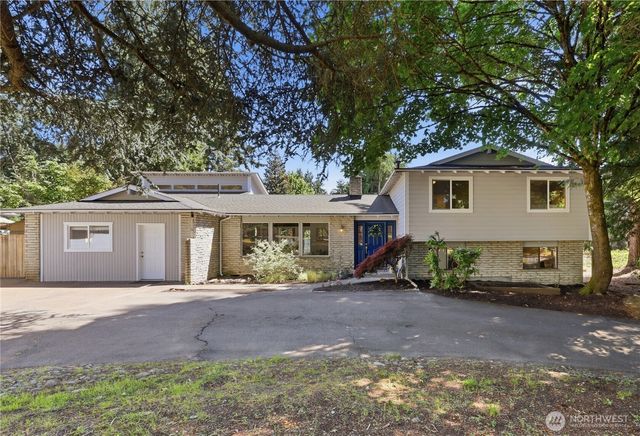 17405 18th Avenue W, Lynnwood, WA 98037