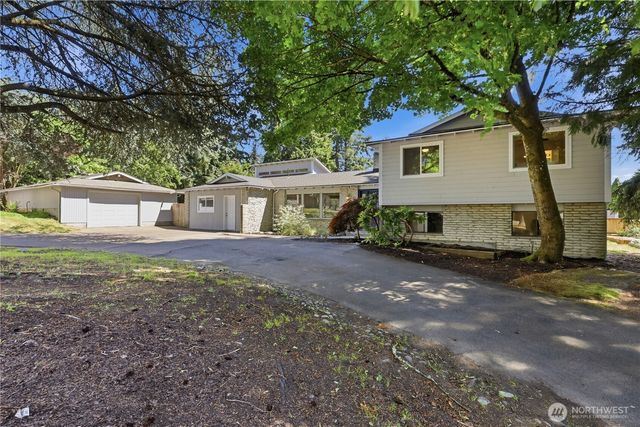 17405 18th Avenue W, Lynnwood, WA 98037
