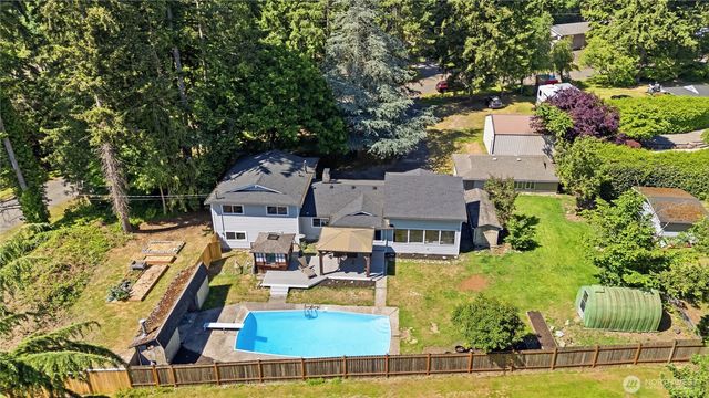 17405 18th Avenue W, Lynnwood, WA 98037