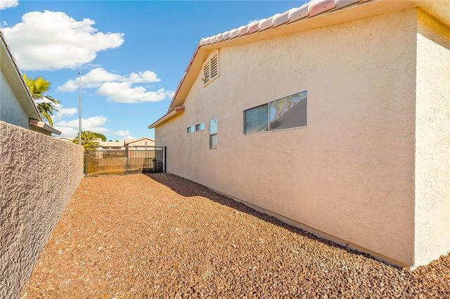 1958 E Gold Lake Drive, Fort Mohave, AZ 86426