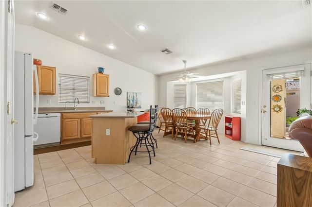 1958 E Gold Lake Drive, Fort Mohave, AZ 86426