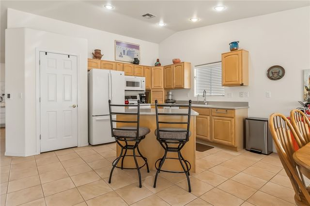 1958 E Gold Lake Drive, Fort Mohave, AZ 86426