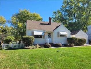 8007 Elmhurst Drive, Broadview Heights, OH 44147