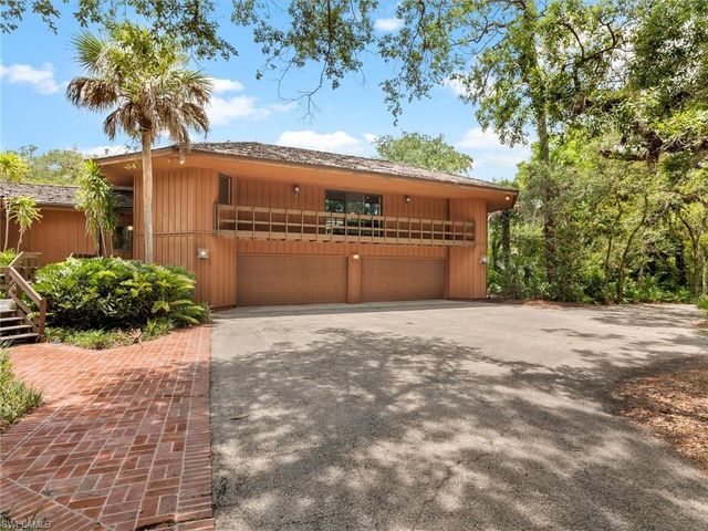 3720 Gail BLVD, Naples, FL 34104