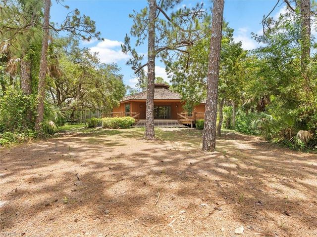 3720 Gail BLVD, Naples, FL 34104