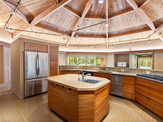 3720 Gail BLVD, Naples, FL 34104