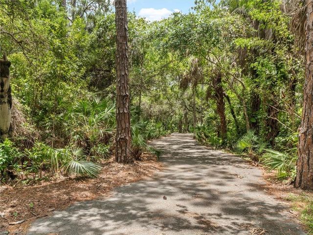 3720 Gail BLVD, Naples, FL 34104