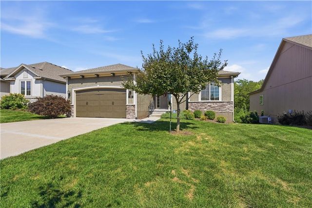 11111 N Euclid Avenue, Kansas City, MO 64155