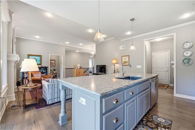11111 N Euclid Avenue, Kansas City, MO 64155