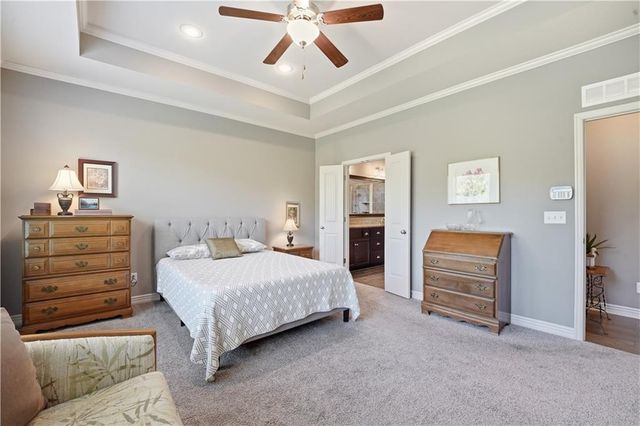 11111 N Euclid Avenue, Kansas City, MO 64155