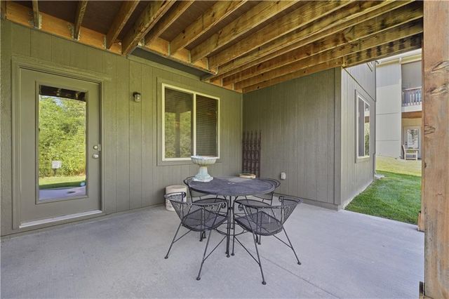 11111 N Euclid Avenue, Kansas City, MO 64155
