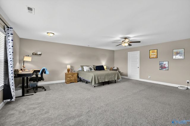 331 Willow Bank Circle, Decatur, AL 35603