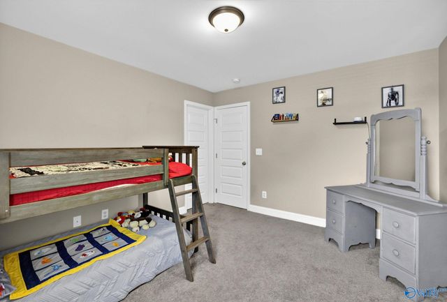 331 Willow Bank Circle, Decatur, AL 35603