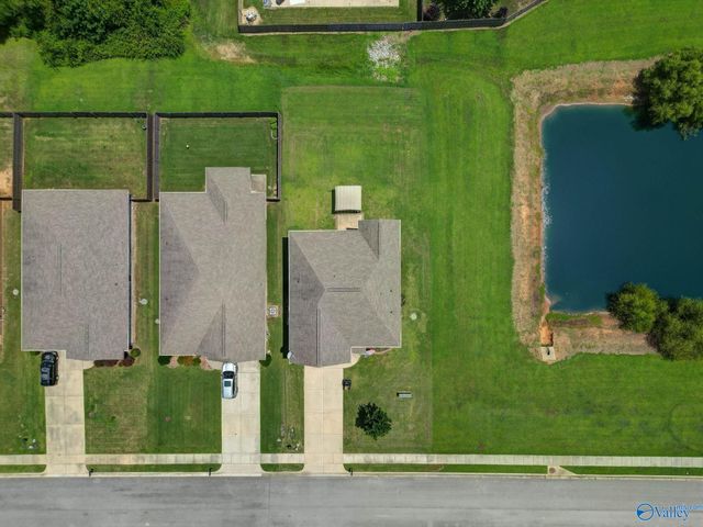 331 Willow Bank Circle, Decatur, AL 35603