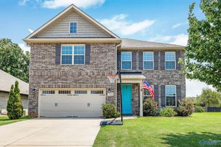 331 Willow Bank Circle, Decatur, AL 35603