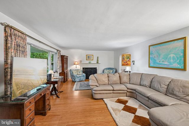 380 SYCAMORE MILLS RD, Media, PA 19063