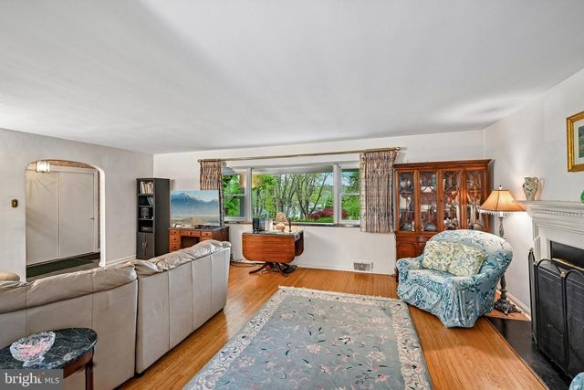 380 SYCAMORE MILLS RD, Media, PA 19063