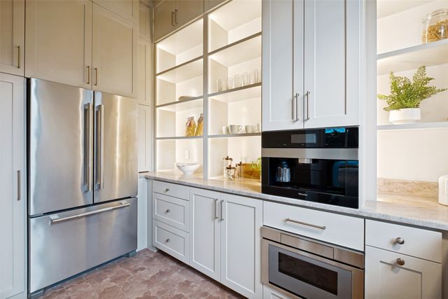 6606 Winton Street, Dallas, TX 75214
