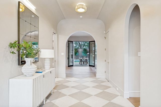6606 Winton Street, Dallas, TX 75214