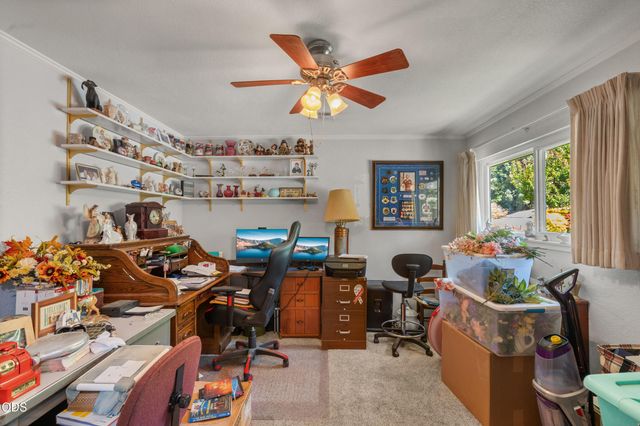 686 Towne Street, Grants Pass, OR 97527