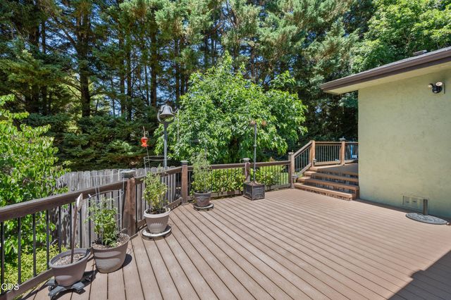 686 Towne Street, Grants Pass, OR 97527